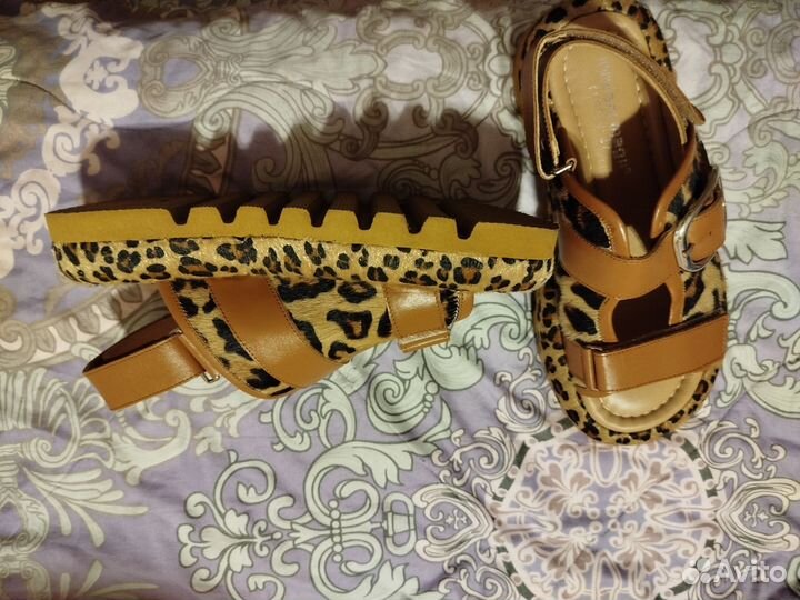 Сандалии женские лео