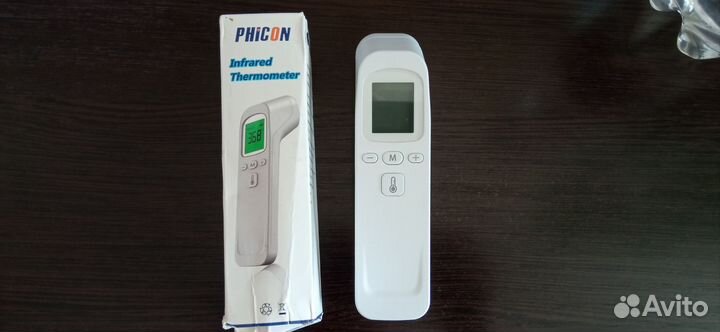 Бесконтактный инфракрасный термометр