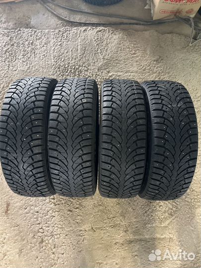 Pirelli Formula Ice 215/65 R16