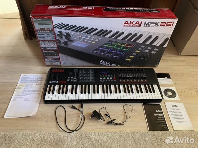 Akai PRO MPK261 USB миди клавиатура