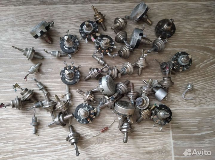 Радиодетали СССР, радиолампа