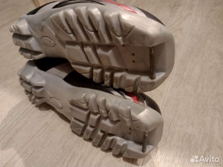 Ботинки для лыж Solomon и Fisher