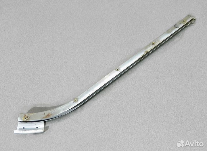 Направляющая сдвижной двери правой верхняя Dodge C
