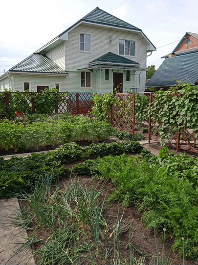 Дом 200 м² на участке 10 сот.