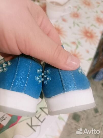 Туфли для девочки 28 размер новые