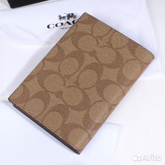 Обложка для паспорта coach