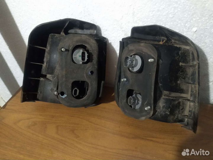 Фонарь задний и габариты-поворотники Mitsubishi Sp