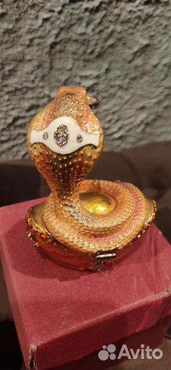 Шкатулка swarovski