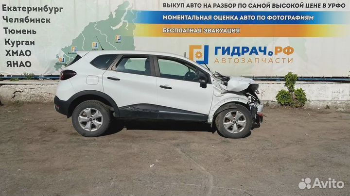 Уплотнитель стекла двери передней правой Renault K