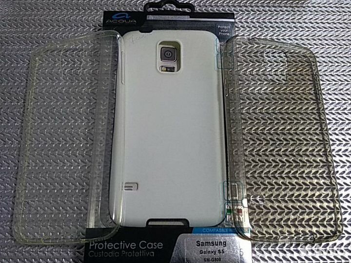 Чехол на телефон отдам за молочный шоколад