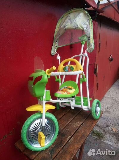 Детский трехколесный велосипед, с ручкой