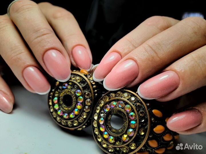 Маникюр,педикюр,наращивание