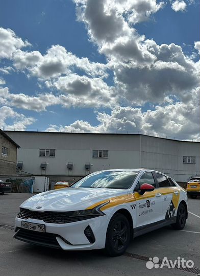 Водитель такси на эконом, комфорт и комфорт+