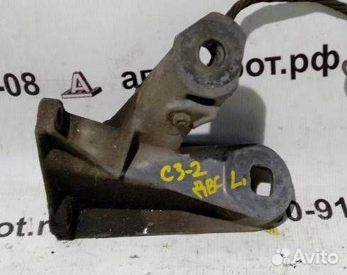 Кронштейн двс левый Audi 100 С3 83-91г