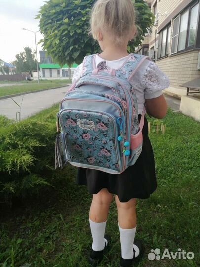 Рюкзак для первоклассника новый ортопедический