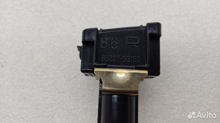 Форсунка омывателя фар правая Toyota Camry XV70