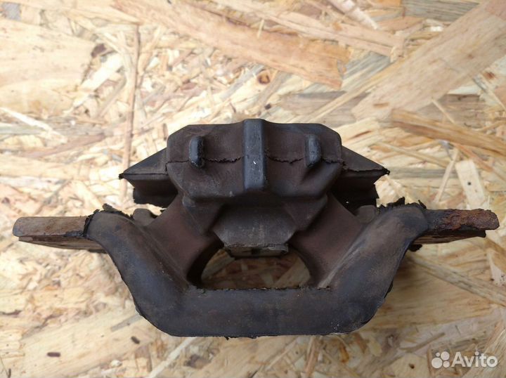 Кронштейн генератора Ford Fusion Fiesta