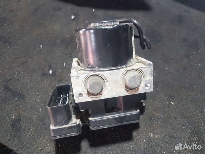 Блок abs Opel Astra H 1.6