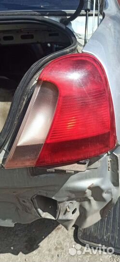 Фонарь задний правый Rover 75