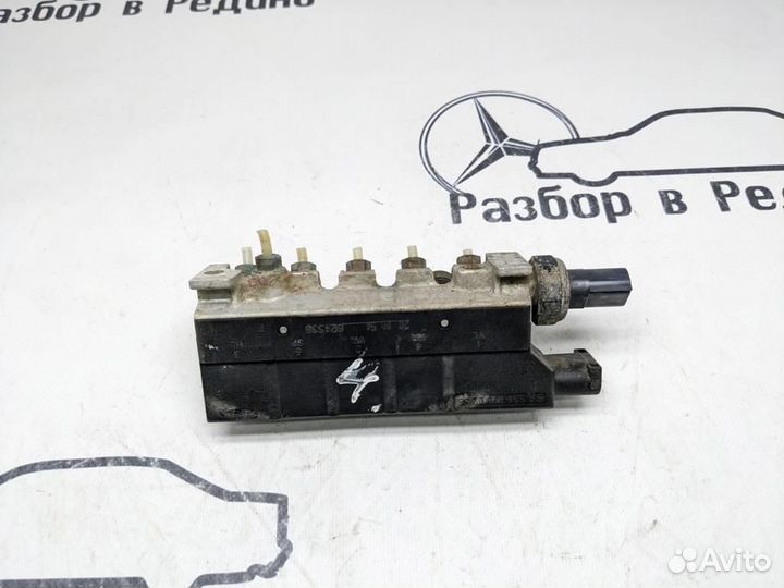 Блок клапанов пневмоподвески w220 S-class 113.9