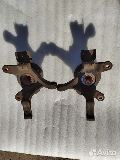 Мерседес Вито w638 поворотный кулак,ступица