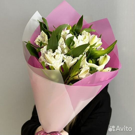 Цветы.Букет из стойких и нежных альстромерий