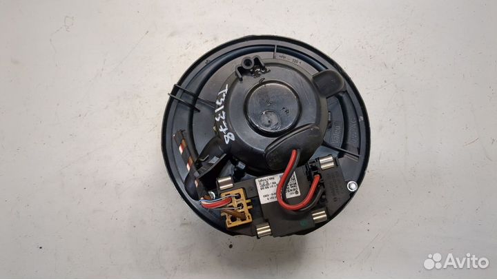 Двигатель отопителя Audi A3 (8PA), 2008