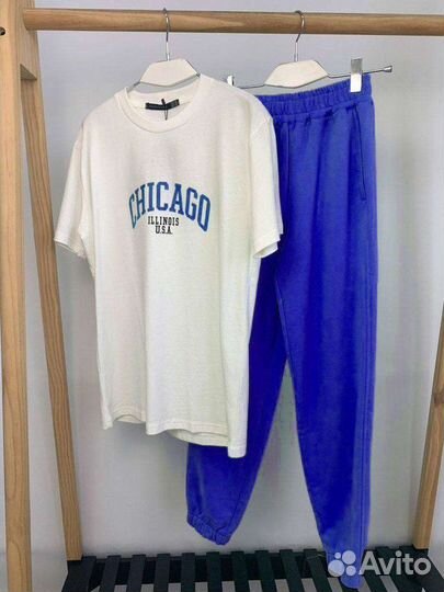 Спортивный костюм