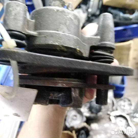 Тормозной суппорт задний для Kawasaki ZX900 ZX-9R