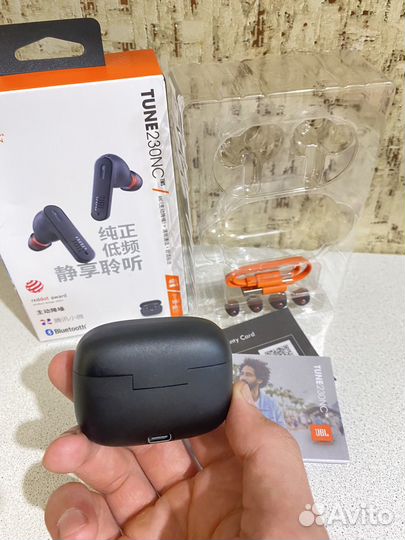 Беспроводные наушники JBL tune 230nc