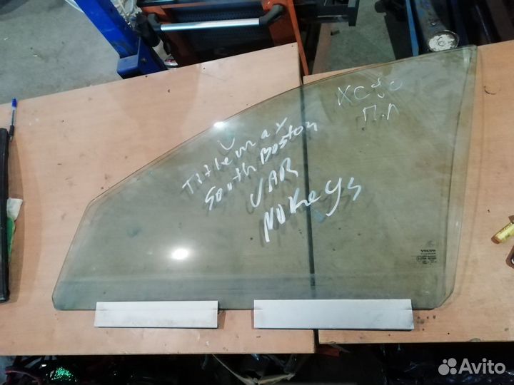 Стекло левое Вольво хс90 03-14