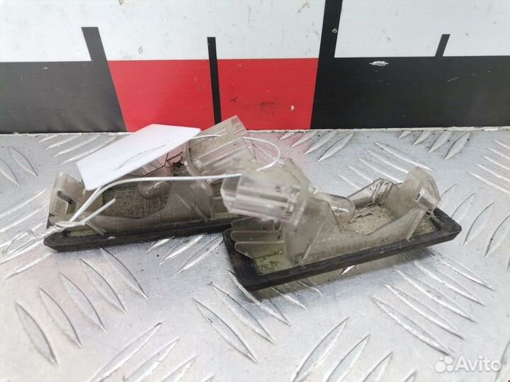 Подсветка номера Renault Scenic 2 рест. 2007