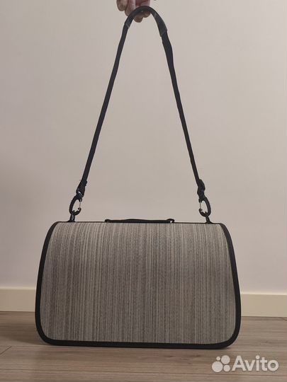 Переноска для животных с жестким каркасом