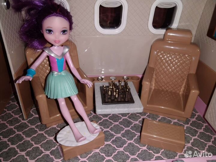 Игрушка самолет