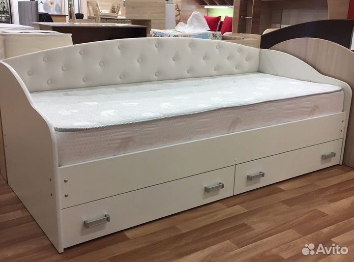 Кровать новая детская с матрасом и ящиками