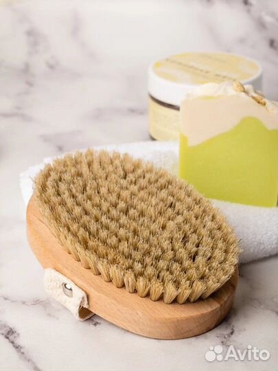 Щетка для сухого массажа новая