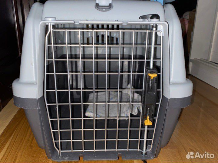 Переноска для кошек и собак