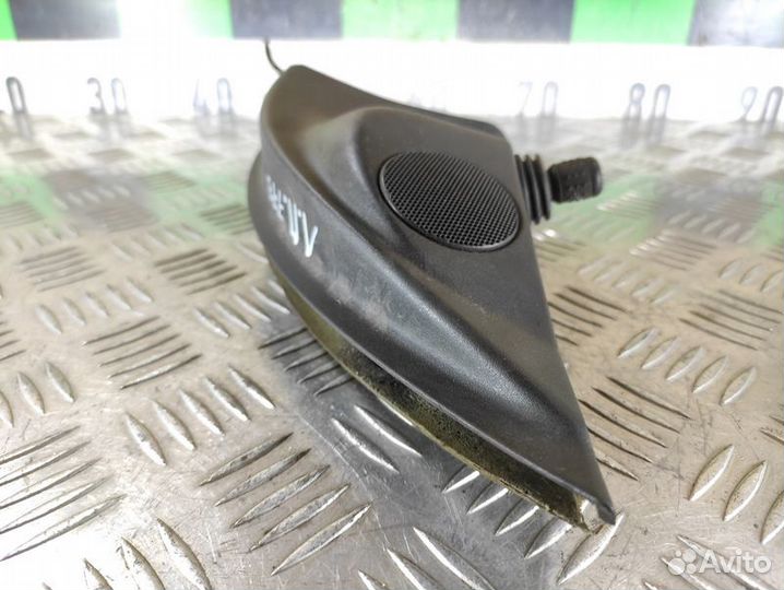 Крышка зеркала внутренняя левая Opel Astra H