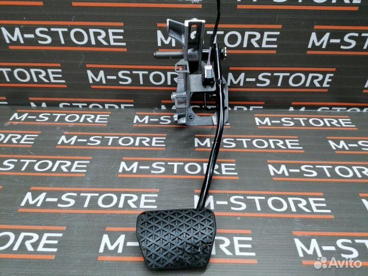 Педаль тормоза Bmw 3-Series E46 M52B20TU 1999