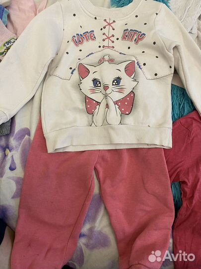 Отдам пакет вещей на девочку