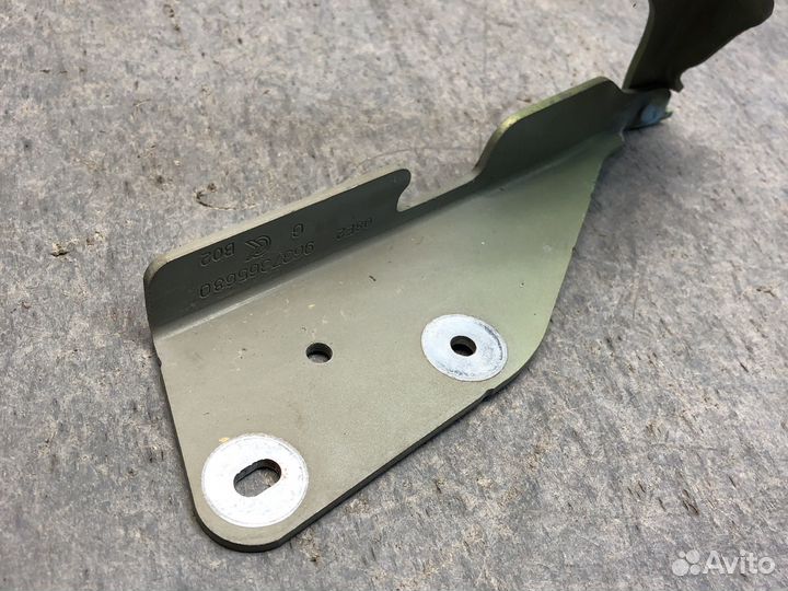 Петля капота левая Citroen c3