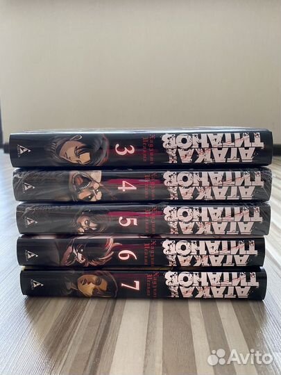 Книга (манга ) Атака Титанов 3 том