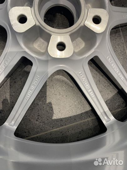 R20 Continental ContiWinterContact TS 750 275/45, PCD 5x130 DIA 71.5