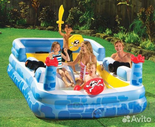 Надувной игровой центр intex
