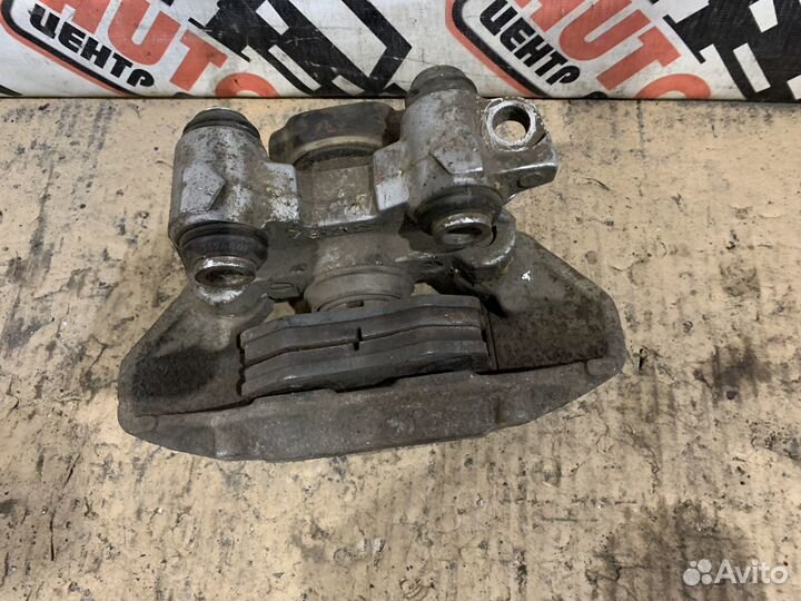 Суппорт задний левый правый Peugeot 206