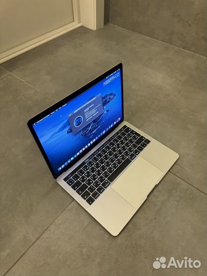 Apple MacBook Pro 13 With Touch Bar