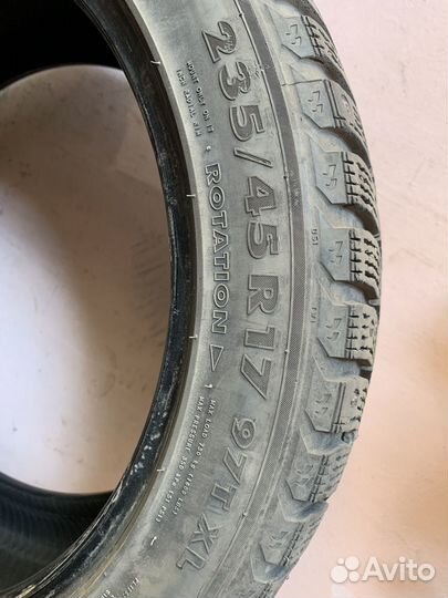 Nokian Tyres Hakkapeliitta 5 235/45 R17