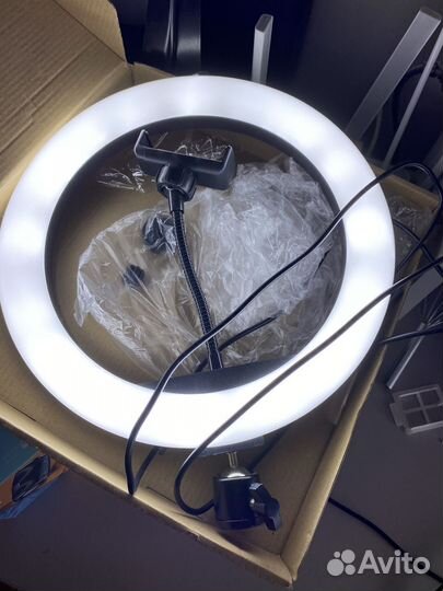 Кольцевая лампа 26 см