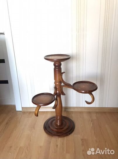 Подставка под цветы