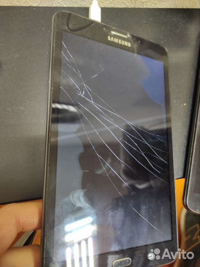 Планшет, мобильный телефон